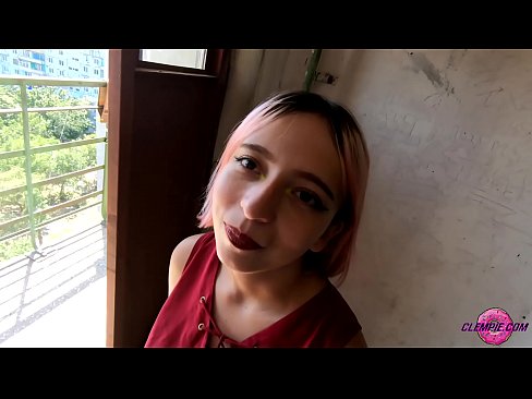 ❤️ دانش آموز حسی یک غریبه را در بیرون می مکد - تقدیر روی صورتش ❤️ پورنو vk در پورنو fa.sexeey.ru ☑